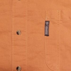 2/$24π¨βπΌ Columbia Casual Shirt Size XL